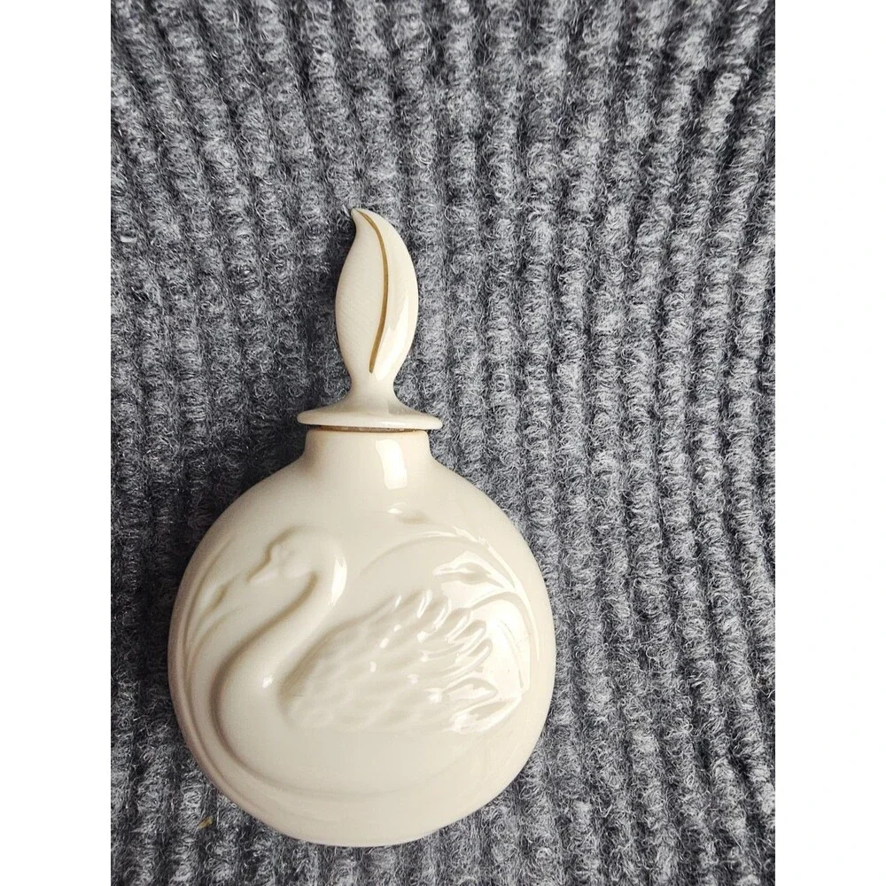 Vintage Lenox Fine China Swan Collection Perfume Bottle With Stopper - Picture 1 of 4